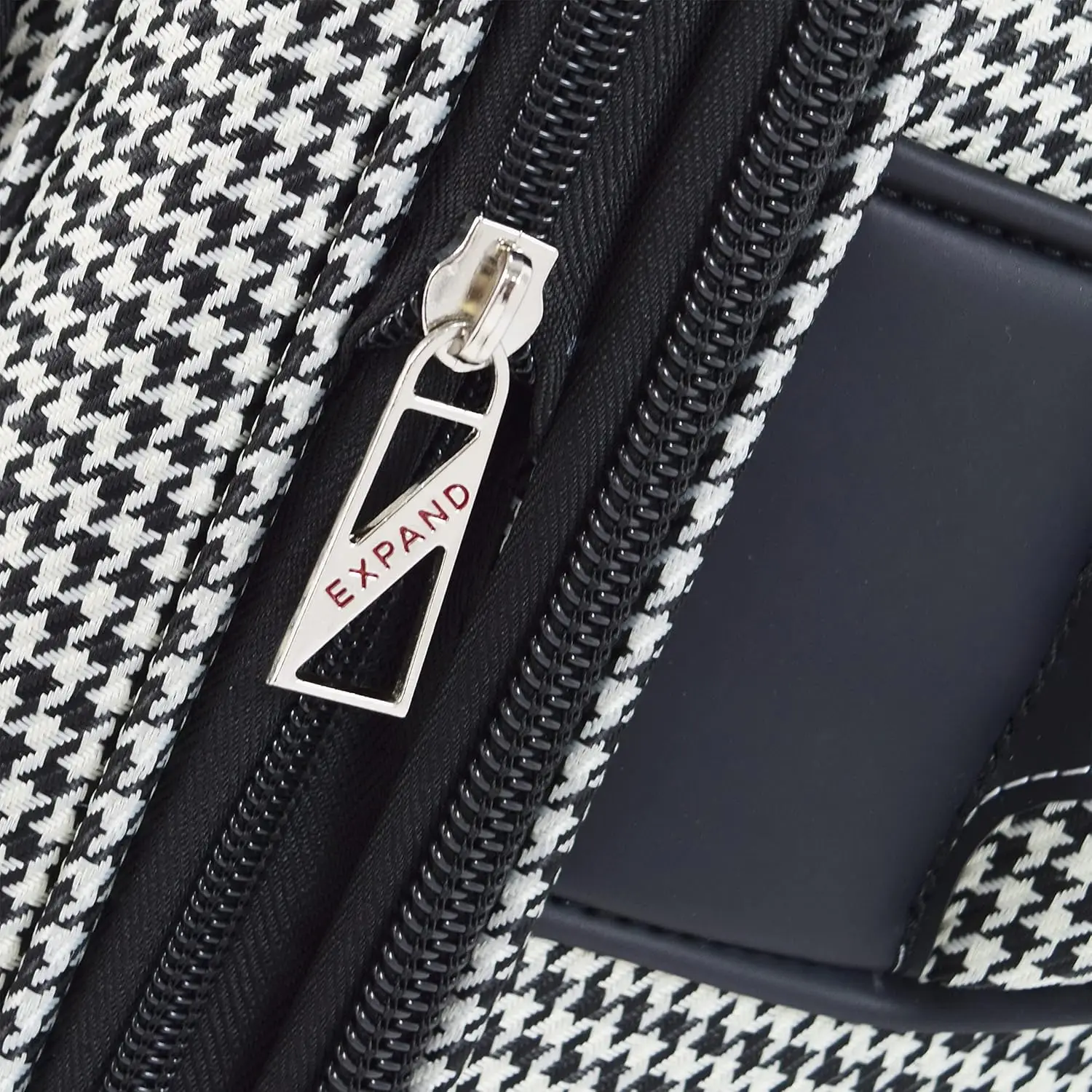 Oxford Iii Set da 2 pezzi (borsa da cabina e Spinner da 25 "), nero bianco