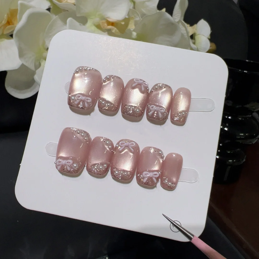 

10Pcs 3D Bow Pearl Handmade False Nails with Pink Cat's Eye Fake Nails Press on Short Square Head Wearable Full Cover Nails Tips