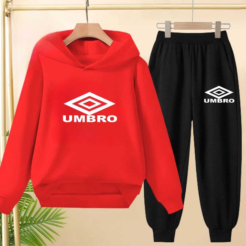 تتميز مجموعة القلنسوة الرياضية مع السراويل الرياضية وقلنسوة طويلة مع مطبوعات بنمط الرسوم المتحركة مناسبة للأطفال من سن 3 إلى 13 عامًا