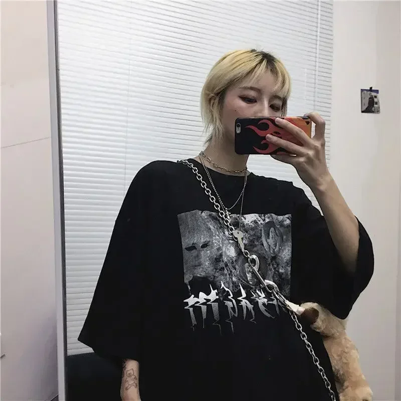 

2025 Summer Men's t-shirts Hip-Hop Dark Retro streetwear Short Sleeve Tee Anime gym T-shirts Loose High Street Couple T-shirts