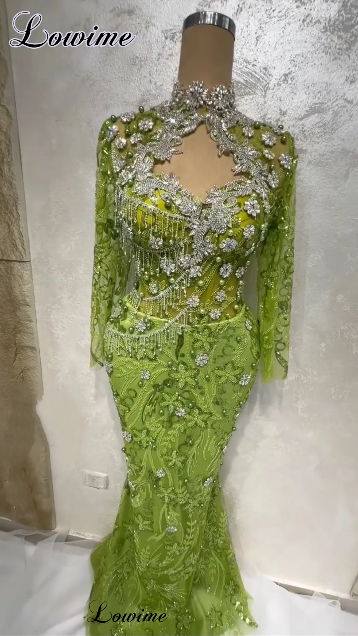 2026 Newest Green Evening Dresses With Crystals High Neck Formal Prom Dresses Celebrity Dresses robes de soirée Customized