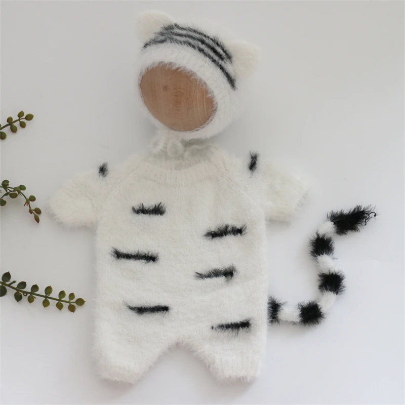 Furry Tiger Rompers Cute Animal Footed Jumpsuit Hat Tail 3pcs Sets Mink Hair Infant Boy Girl Photo Clothing Costumes Photo Props