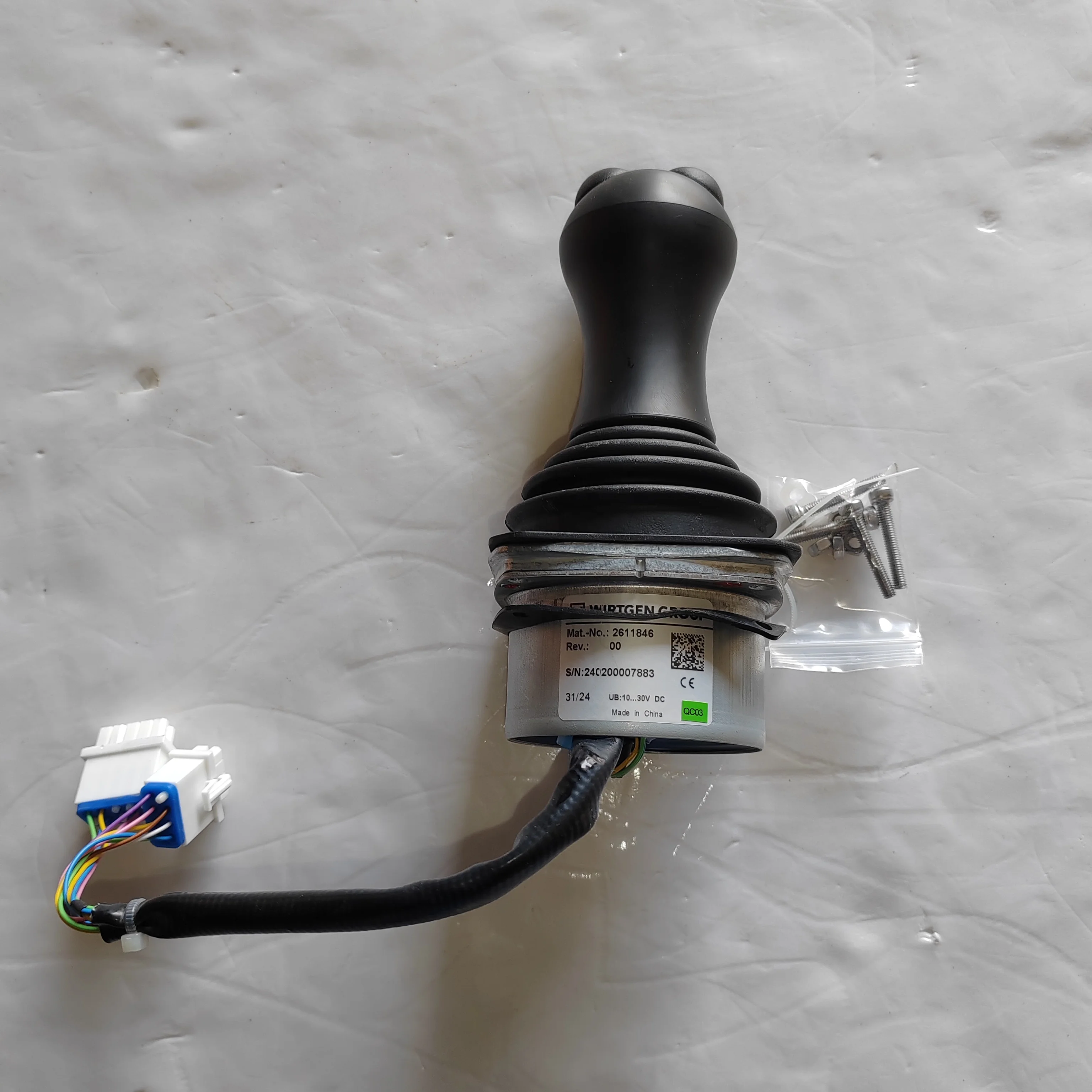 

Wirtgen 2611846 Control Stick 9-36V