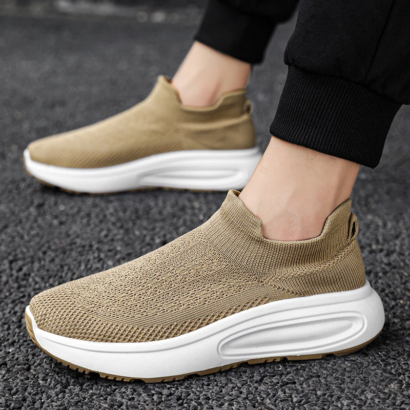 Hot Sale Knit Running Shoes Men Trendy Casual Black Outdoor Men\'s Breathable Sneakers Summer Cheap Platform Slip-on Sneakers Man