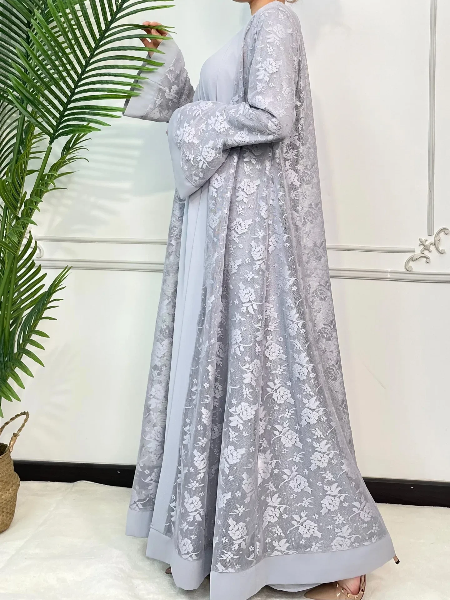 Arabian Dubai Abayas Women Clothes Loose Lace with Flowers Muslim Dress Women Long Sleeve Kaftan Traditiona Lislamic Clothing