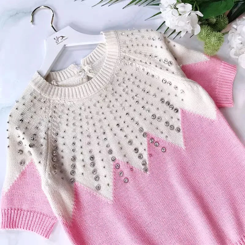 

Diamond Beaded O-Neck Short Sleeve Knitted Tees Top Pink White Contrast Knit Sweet Brand Luxury T-Shirt 2023 Summer New