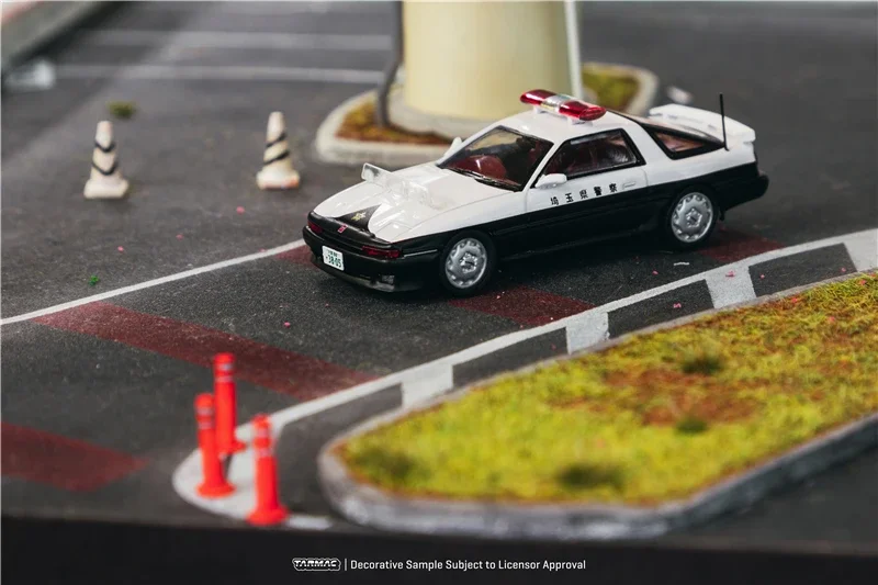 Tarmac Works 1:64  Supra Japan Police Car Diecast Model Car