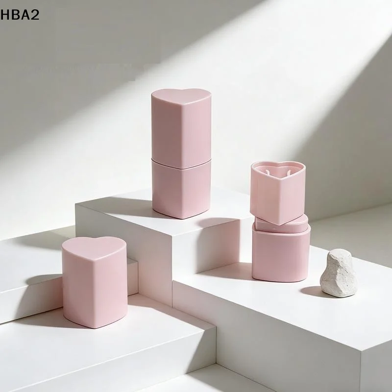 【H】Tubes de rouge à lèvres vides en forme de cœur, surface lisse, plastique durable pour projets de fabrication de baume à lèvres DIY