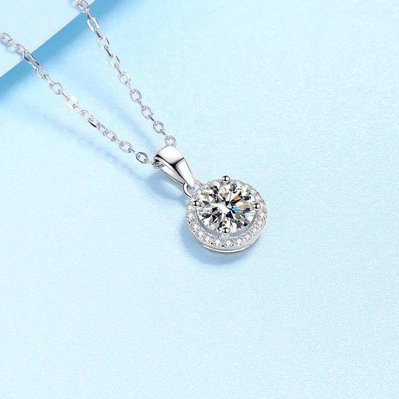 Luxury Smart round Pendant Light 1ct Women Moissanite in PT950 Platinum Full round Shape Elegant And Dazzling Jewelry Accessory