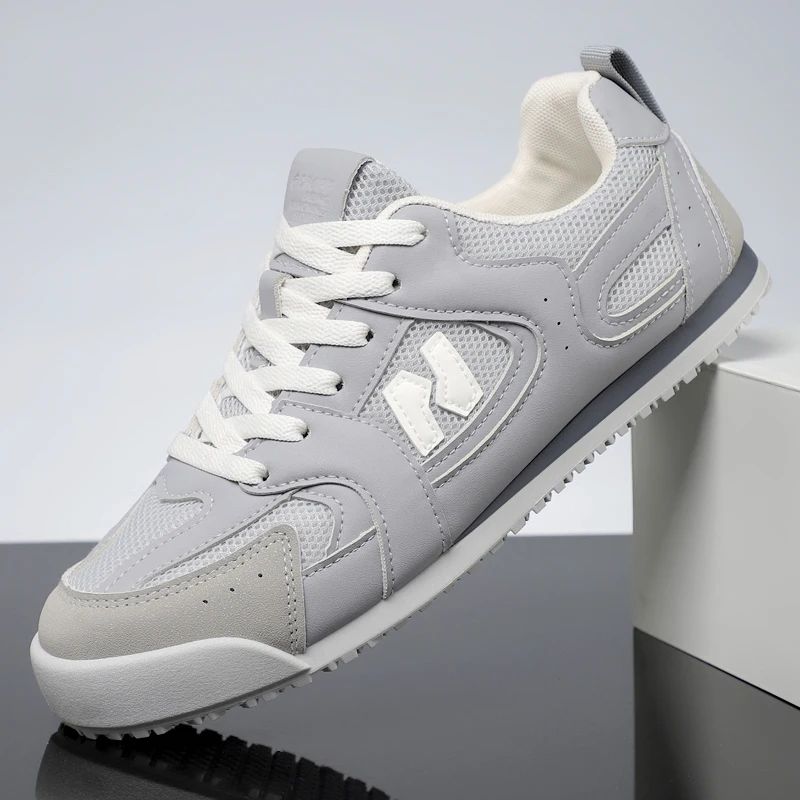 

Men's Casual Tennis Shoes Breathable Low Cut Flat Heel Round Toe Comfortable Rubber Sole Sports Style Flat Heel Fashionable