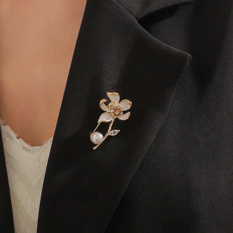 موضة المينا مطعمة الماس اللؤلؤ زهرة بروش دبابيس الملابس الديكور الصدر زهرة الملابس مجوهرات اكسسوارات هدايا #3