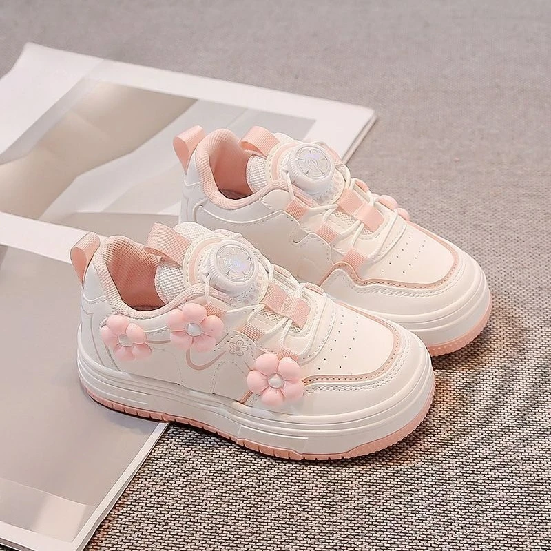 

Fashion Girls Sports Shoes 2026 Spring Autumn New Leather Soft Sole Sneakers Trendy Design Casual Shoes