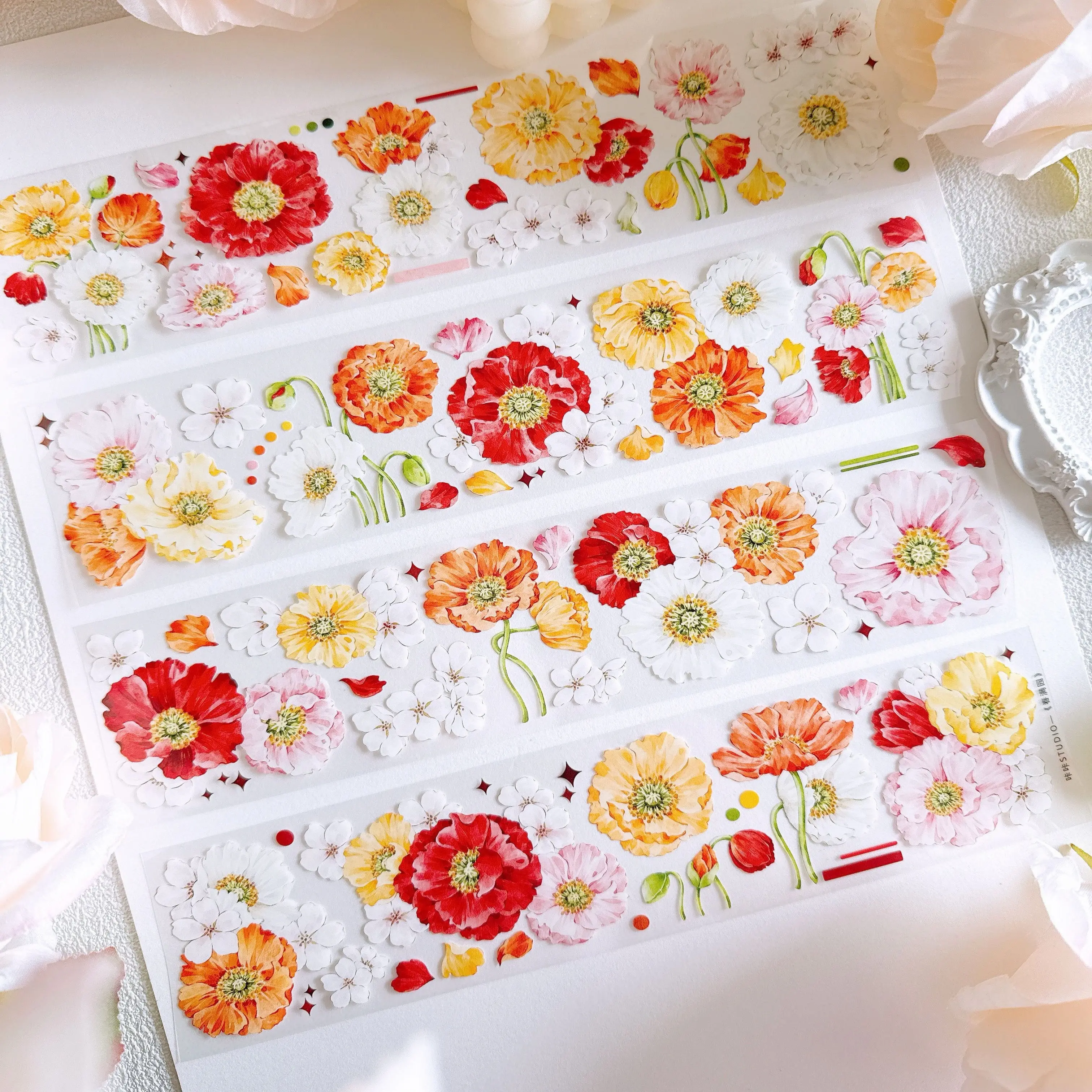 

Декоративная лента Washi Pet Tape [Весенний сад] с легким ретро-дизайном и красочными цветами для оформления дневников