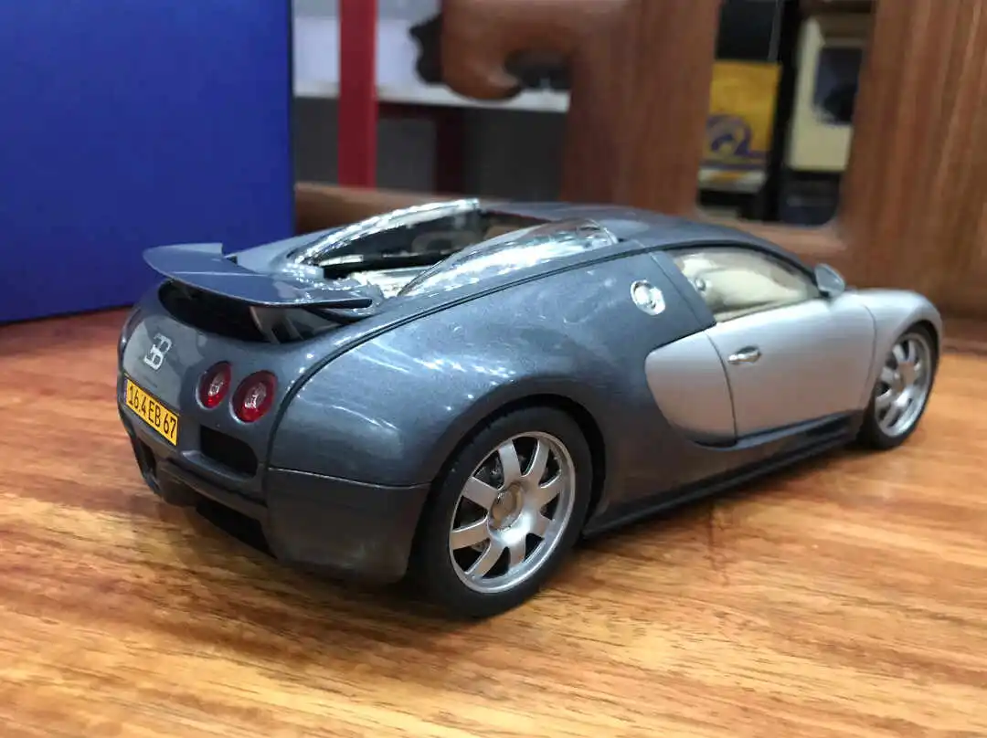 Autoart 1:18 Veyron 16.4 Silver Gray Alloy Fully Open Simulation Limited Edition Alloy Metal Static Car Model Toy Gift