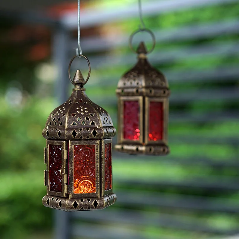 New Middle Eastern Iron Candlestick Handheld Moroccan Candlestick European Creative Iron Hanging Glass Wind Light