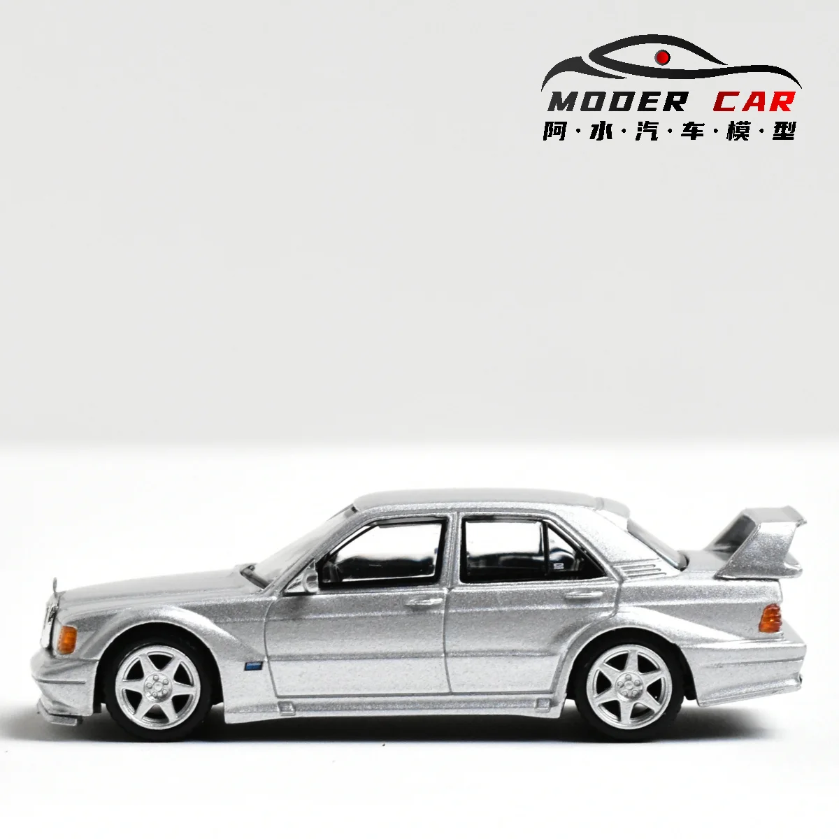 MINIGT TSM 852 1:64 volwassenen hobby 190E gegoten modelauto