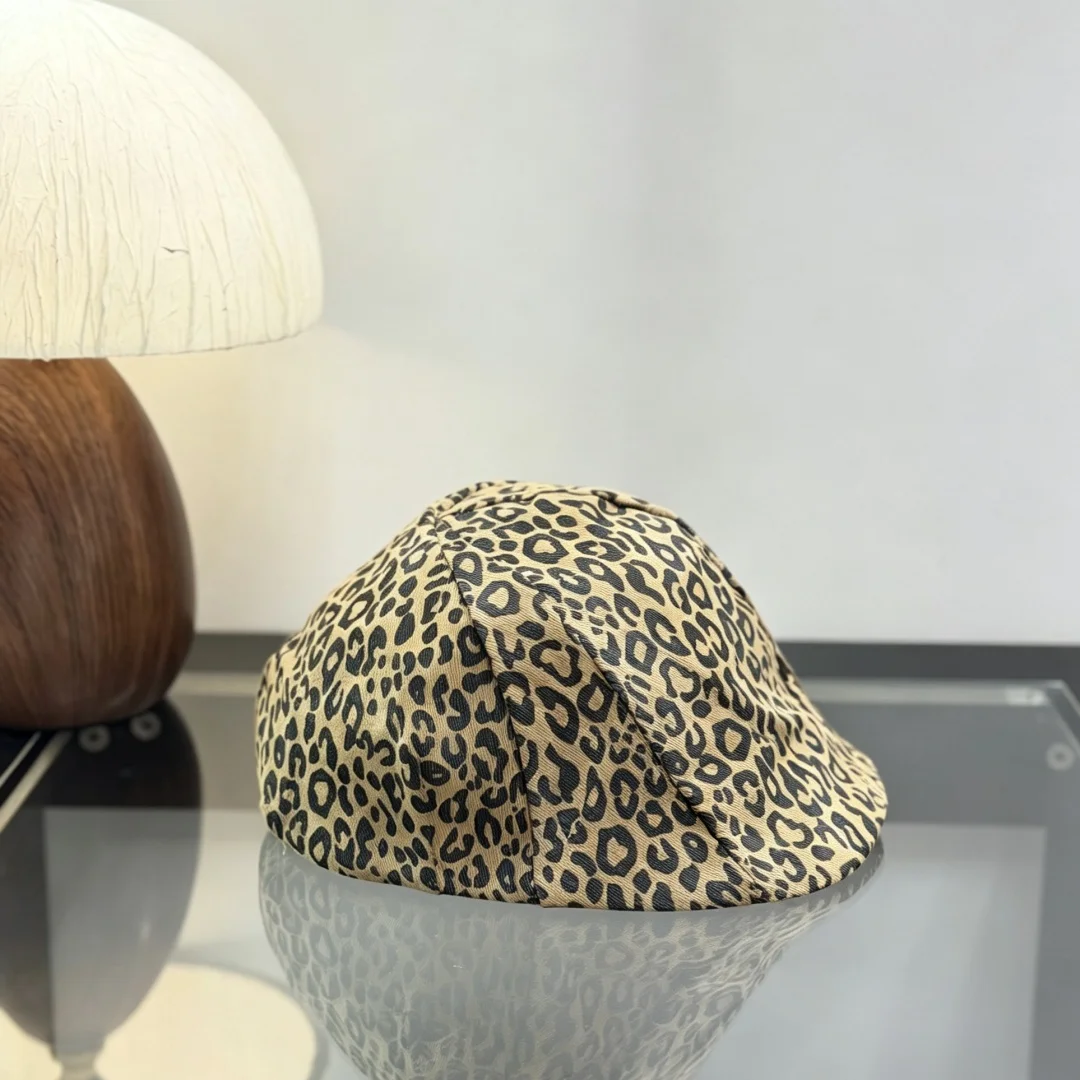 holiday-gift-luxury-brand-baseball-cap-women's-leopard-print-front-forward-facing-sun-hat-beach-casual-duckbill-hip-hop-golf-cap