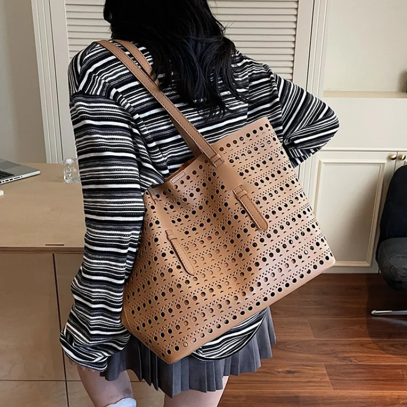 

Classic Luxury Brand Leather Shoulder Bag For Women Fashionable Crossbody Handbags Designer Tote Messenger Purse