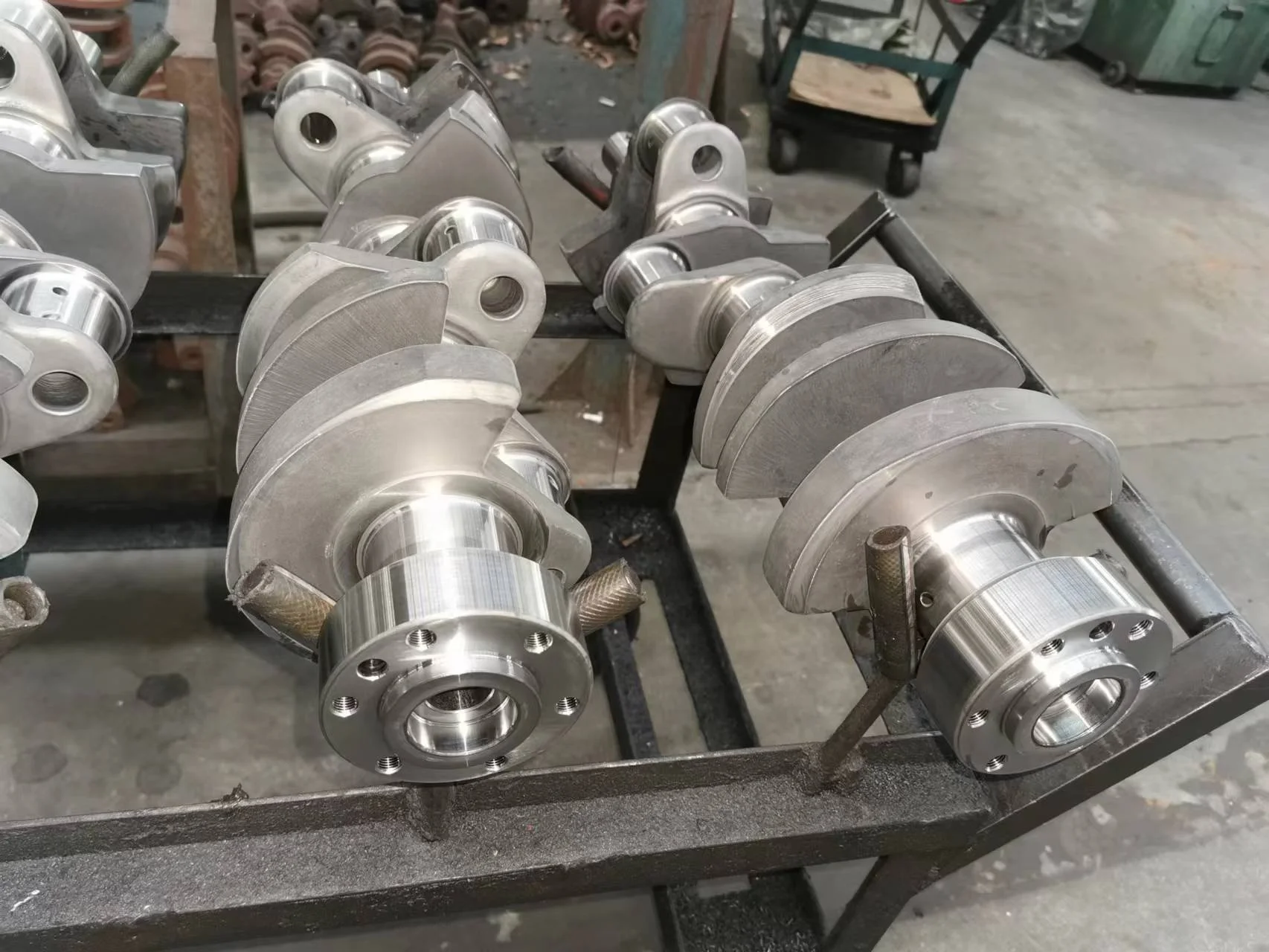 BIG BLOCK For CHEVY 454 MAIN STANDARD WEIGHT CRANKSHAFT WITH CENTER COUNTERWEIGHTS
