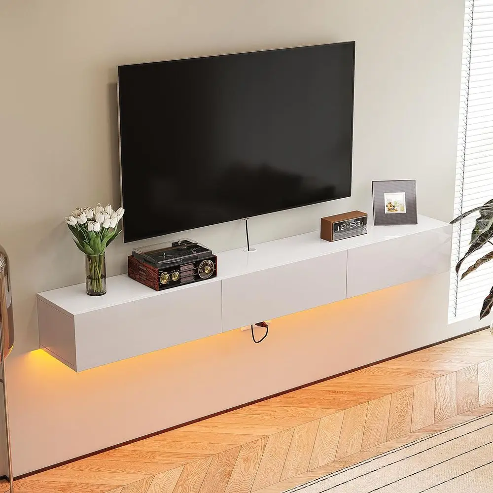 Modern 3-Door Float…