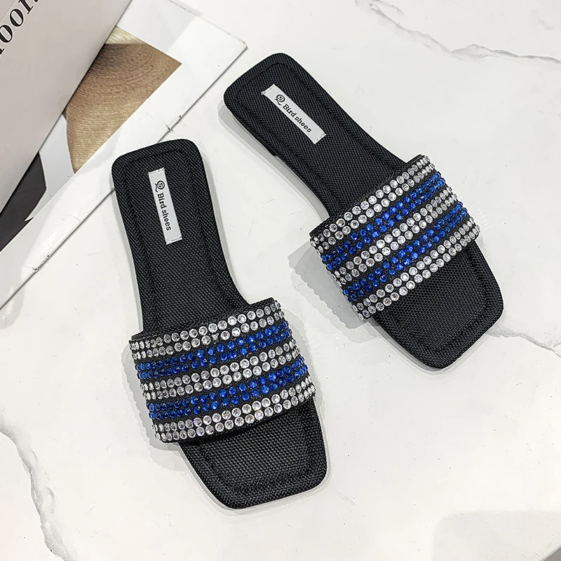 Sandal kristal berkilau desainer mewah sandal wanita hak datar luar ruangan sepatu musim panas bling sandalias sandal jepit glitter jari terbuka