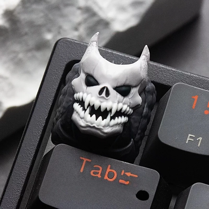 New Kaiju No. 8 exquisite key cap high color value creative personality single ESC resin mechanical keyboard  decorative cap