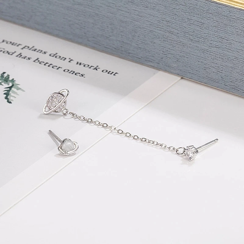 جديد فضي اللون غير المتماثلة كوكب أقراط للنساء شخصية مزدوجة الأذن ثقب القرط الكورية موضة مجوهرات حساسة