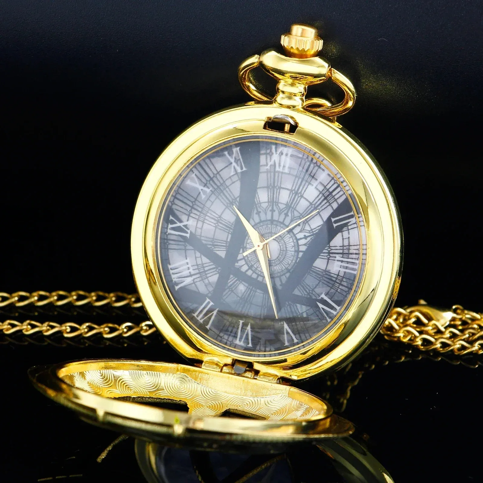 Gold Hollow Fashion Pocket Watches for Women Unisex Vintage Skeleton Quartz Pocket FOB Watch Necklace Pendant Souvenir for Men
