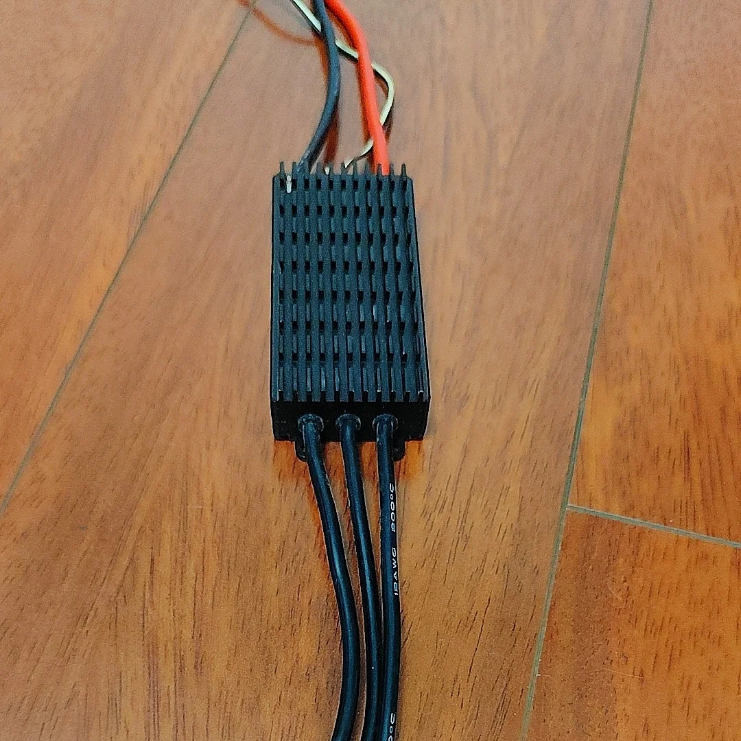 中古 FLYFUN 100A 電気スピードコントローラー UAV RC 飛行機ブラシレスモータードローン航空機エンジン用