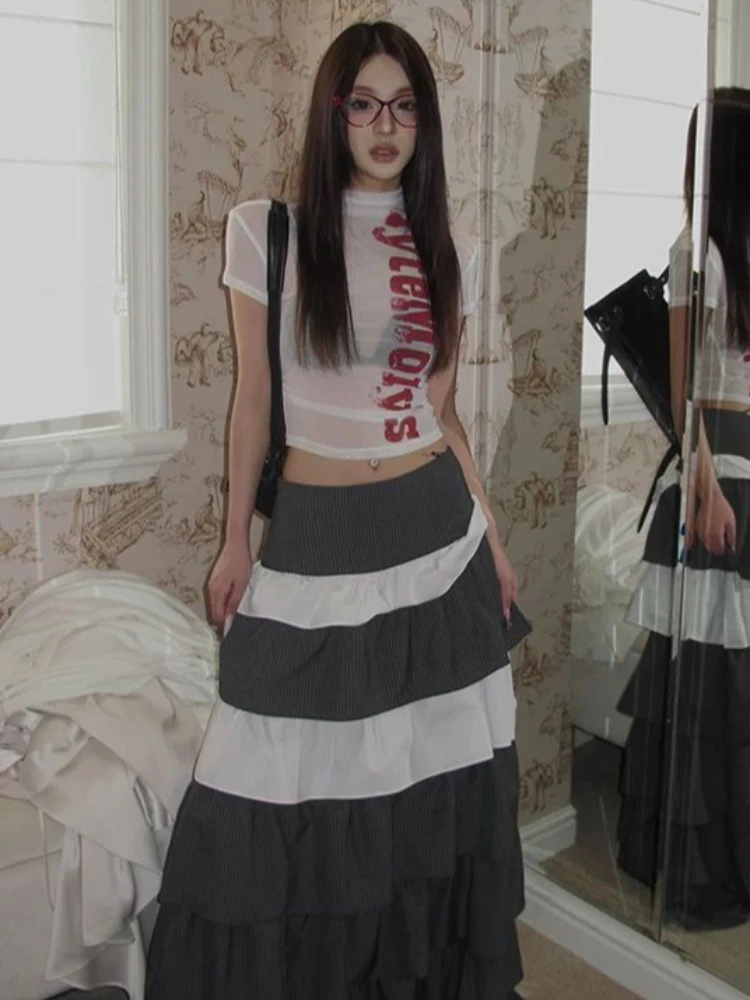 Blusa corta con estampado de letras recortadas con cuello alto de malla transparente para mujer blusa de fiesta de verano