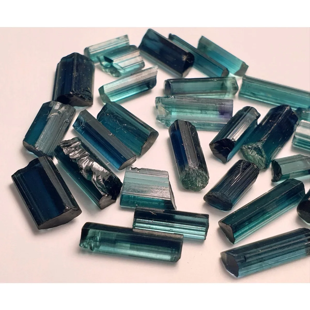 Brazilian Raw Elbaite Crystals, 10g 5-15mm Colorful Raw Crystals, Display Box for Geology Specimens & Collector Display
