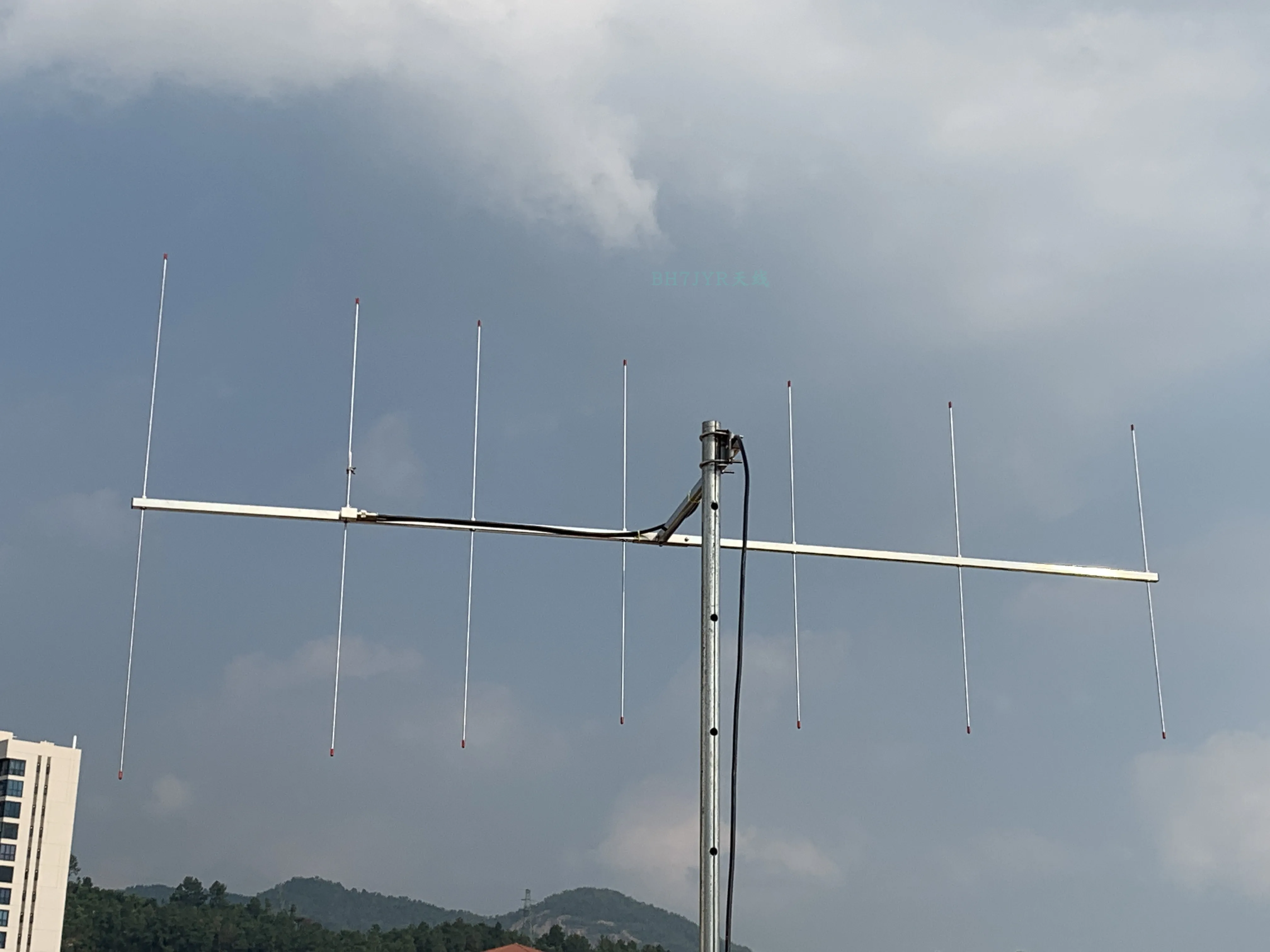 2024 new V-segment stainless steel amateur radio Yagi antenna 143-147MHZ gain 11dBi impedance 50Ω power 50W