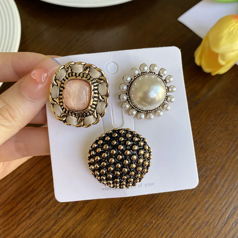 3 Pcs/set Vintage Baroque Brooch Set for Lady Temperament Pearl Brooch Buckle Pin Corsage Elegant High-end Design Suit Badges