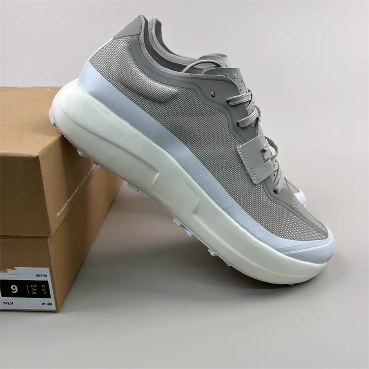 2025 New Men's Soft Sole Walking Casual Sports Running Shoes Mesh Breathable Ultra Light Shock Absorbing Women's Shoes