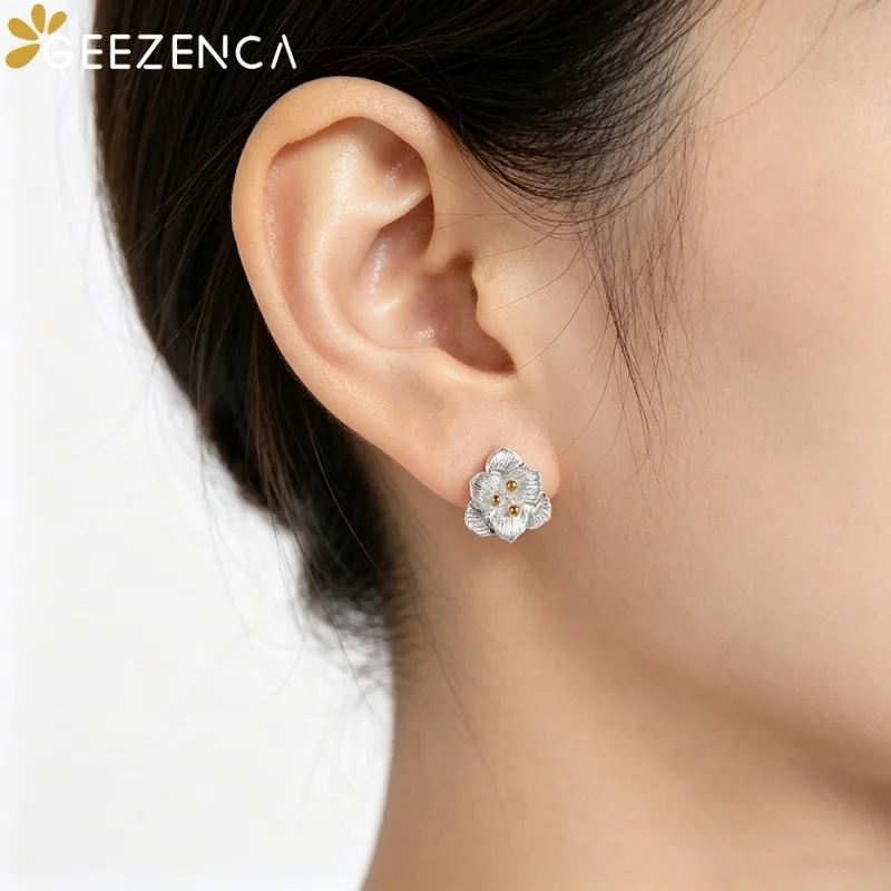 GEEZENCA 925 Sterling Silver Two Toned Brushed Flower Small Stud Earrings Women Dainty Lightweight Stackable Earring Party Gift