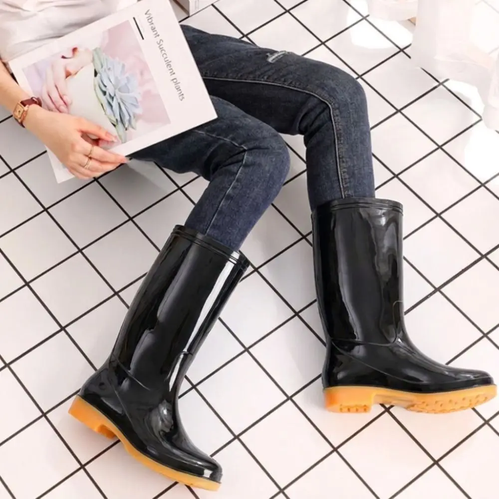 Rutschfeste Damen-Regenstiefel, wasserdicht, hohe Schafthöhe, leichte, strapazierfähige Wasserschuhe für den Außenbereich, die Küche und die Arbeit. – Detail 11