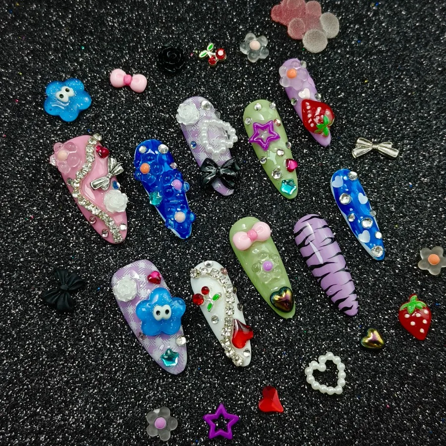 

10 шт., накладные ногти ручной работы, новые 3D съемные накладные ногти, миндальный длинный стиль, сердце, милые, 3D, искусственные ногти