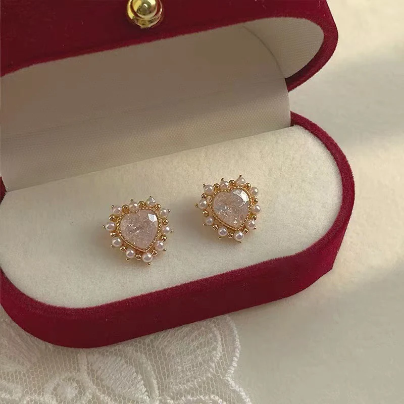 Vintage Imitation Baroque Pearl Earrings Elegant Small Studs Earrings Female Valentines Gift