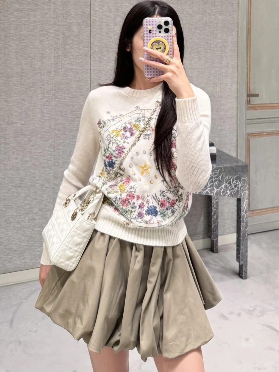 سترة نسائية ثقيلة مطرزة على شكل كوكبة زهور من Lucky Star ورقبة دائرية وأكمام طويلة، سترة أوائل الخريف