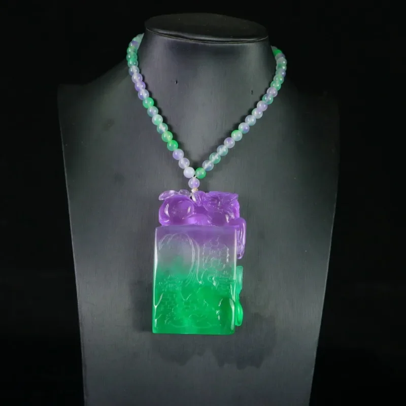 

Natural High-ice Quartzite Jade Landscape Brand, Exquisite and Fashionable Unisex Necklace