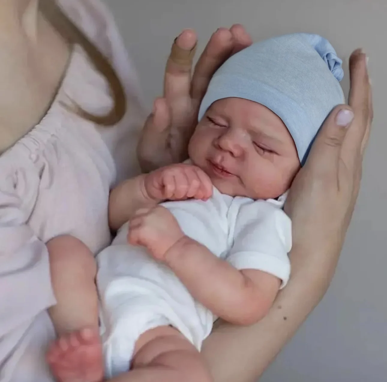 18 Zoll Close Eyes Pascale Ganzkörper-weicher Vinyl-Bebe-Reborn-Junge und Mädchen mit bemaltem Haar, 3D-bemalte Haut, lebensechte wiedergeborene Puppe