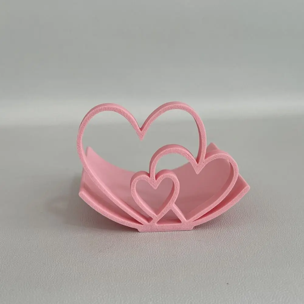 Heart-shaped Toilet Roll Holder No-slip Base 3D Printed Paper Towel Container Stable Rust-proof Tissue Hanger Valentine's Day