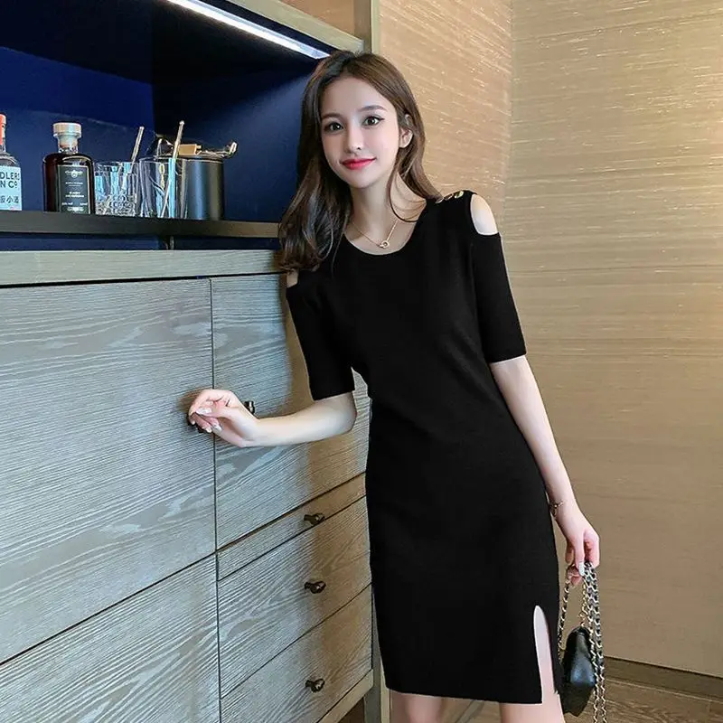 

Popular Hepburn Little Black Dress for Women 2023 Summer New Arrival Ice Silk Short Sleeve Slim Split Off Shoulder Dress