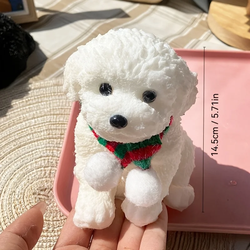 Lindo juguete para apretar caniche blanco: cachorro con bola de pellizco de goma suave con bufanda a cuadros roja y verde, ideal para cumpleaños, regalos de navidad