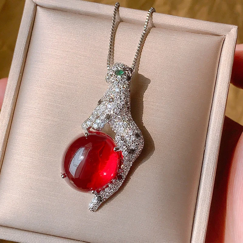 New Jewelry European and American Retro Gemstone Simple Leopard Luxury Inlaid Main Stone 18*20