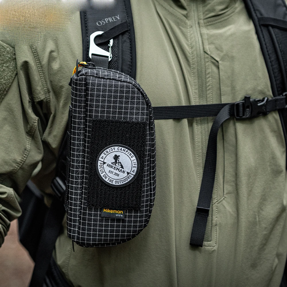 

75g Outdoor Hiking Sunglasses Storage Bag - UHMWPE Waterproof Tactical Sunglasses Case with Carabiner Clip Eyewear Protection