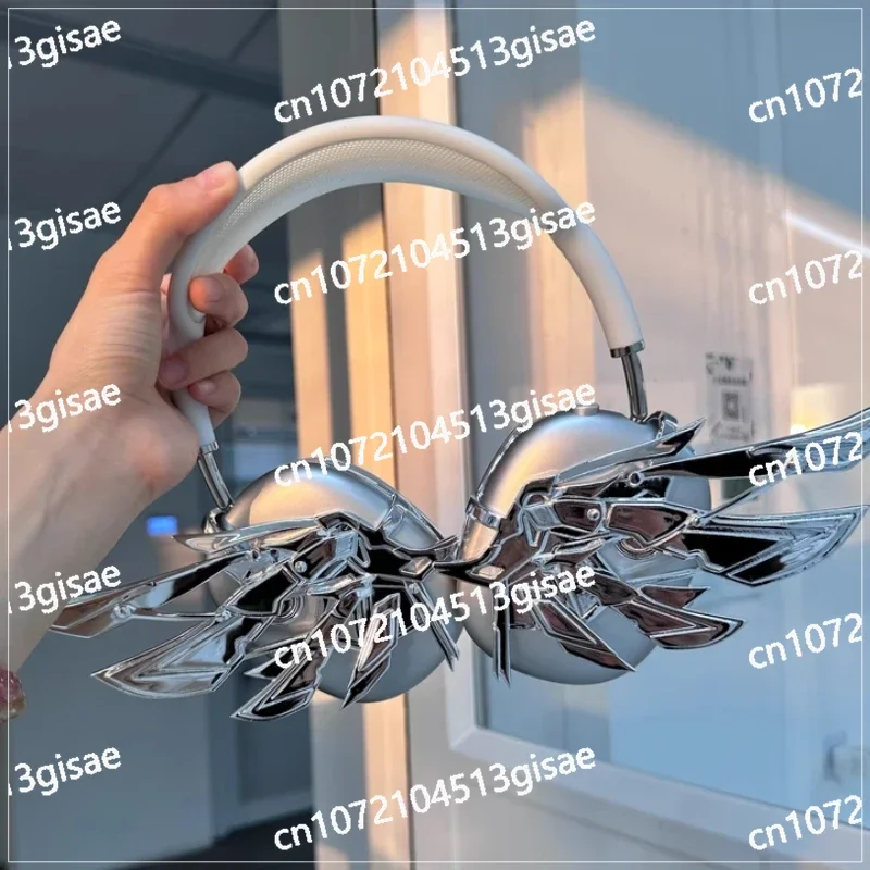 

[Silver Wing} New Decorative Protective Case for AirPods Max, Bright Silver Mechanical Wing Design, Gift
