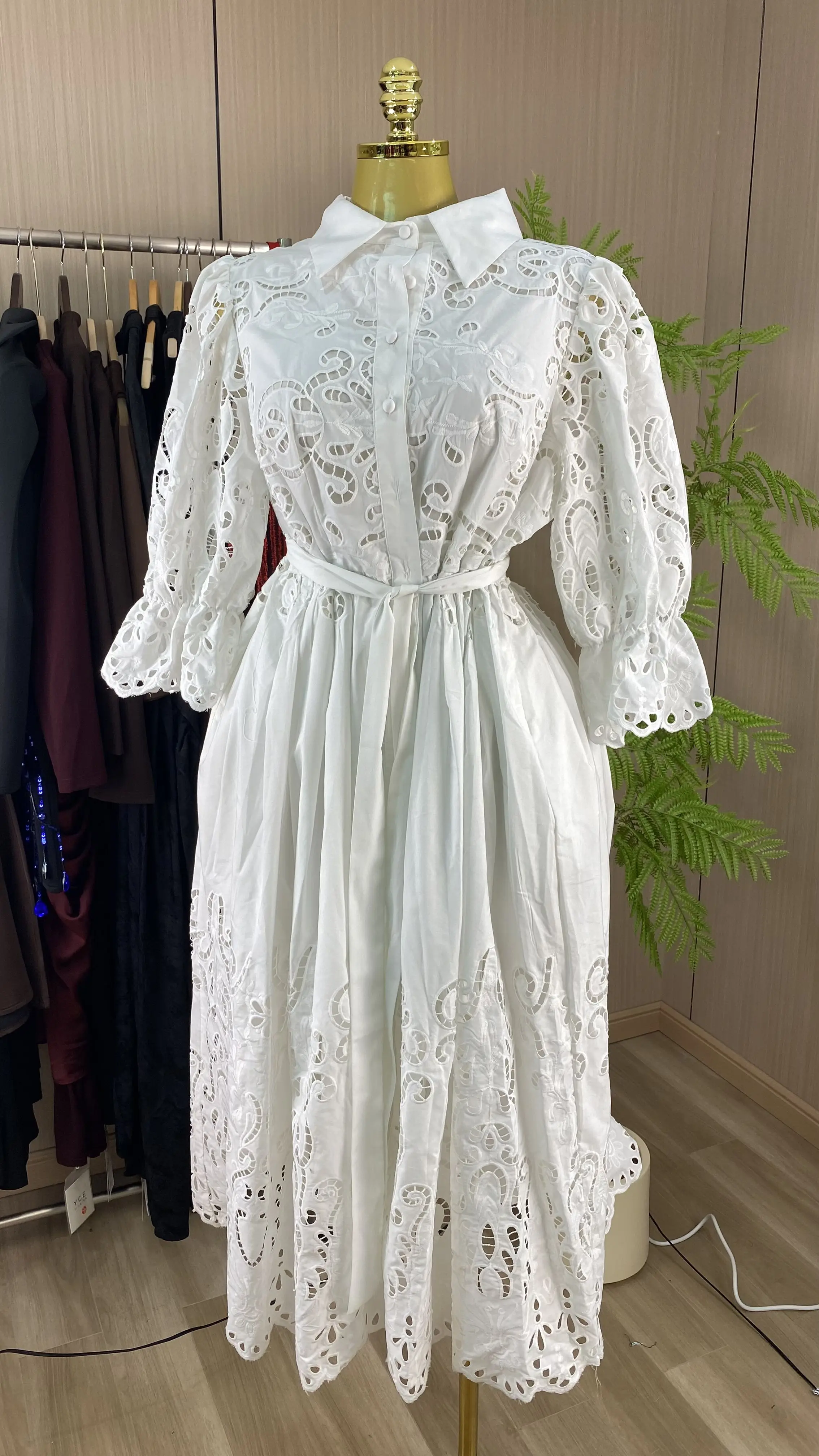 New Spring/Autumn Casual Single-Breasted Dress with Lace Decoration, Hollowed-out Puff Sleeves, and Belt.-GZXX822