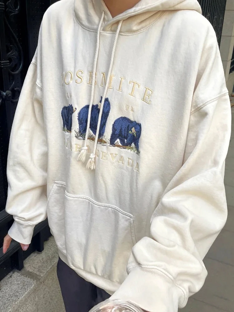 Little Bear Embroidery Beige Hoodie Women Autumn Cotton Pocket Loose Hooded Sweatshirt Vintage Cute Streetwear Pullovers Top Y2k