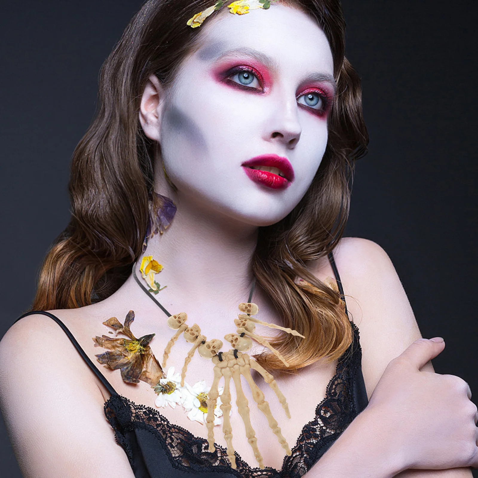 

5pcs 5 PCS Decorative Bones Necklace Skull Head Hand Charm Halloween Costume Choker Accessories